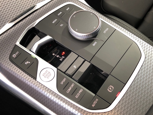 BMW Serie 4 420d Gran Coupe color Blanco. Año 2025. 140KW(190CV). Diésel. En concesionario Vehinter Getafe de Madrid