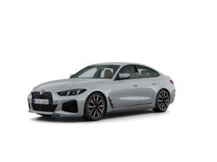 Fotos de BMW Serie 4 420d Gran Coupe color Gris. Año 2025. 140KW(190CV). Diésel. En concesionario Momentum S.A. de Madrid