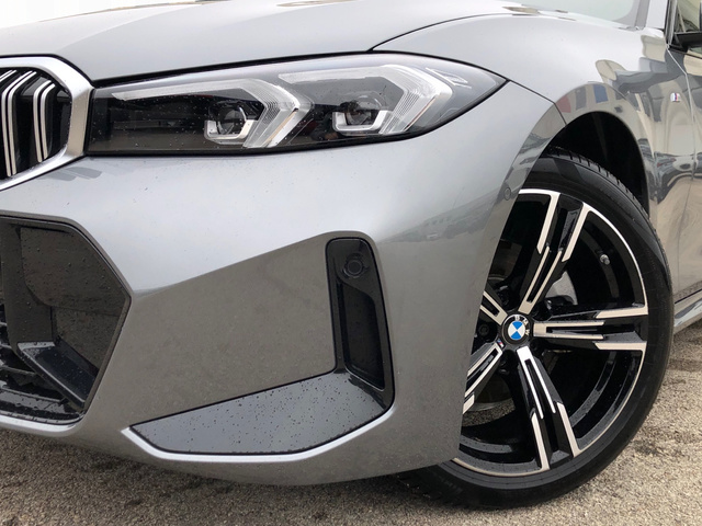 BMW Serie 3 320d color Gris. Año 2025. 140KW(190CV). Diésel. En concesionario Vehinter Getafe de Madrid