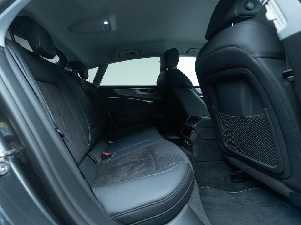 55 TFSIe quattro-ultra 270 kW (367 CV) S tronic