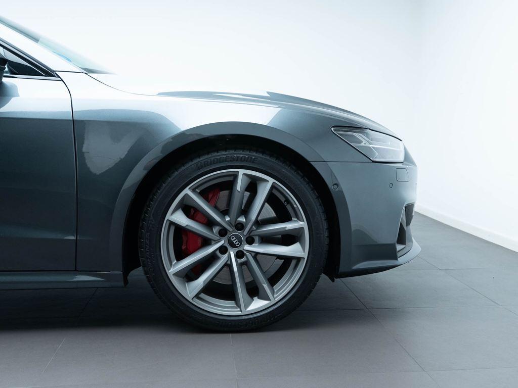 55 TFSIe quattro-ultra 270 kW (367 CV) S tronic