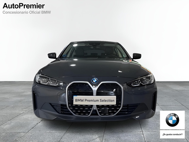 BMW i4 eDrive40 color Gris. Año 2024. 250KW(340CV). Eléctrico. En concesionario Auto Premier, S.A. - MADRID de Madrid