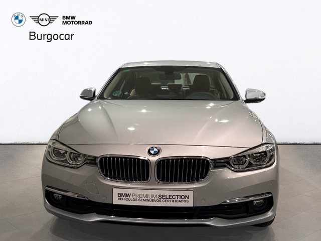 BMW Serie 3 320d color Gris Plata. Año 2017. 140KW(190CV). Diésel. En concesionario Motor Gorbea de Álava
