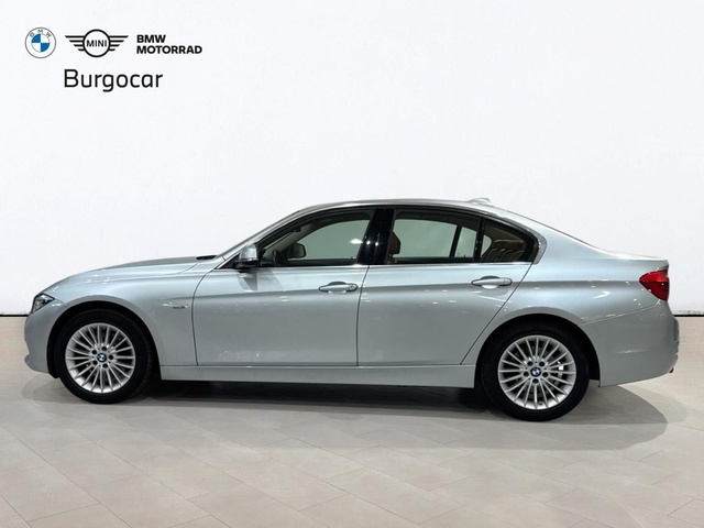 BMW Serie 3 320d color Gris Plata. Año 2017. 140KW(190CV). Diésel. En concesionario Motor Gorbea de Álava