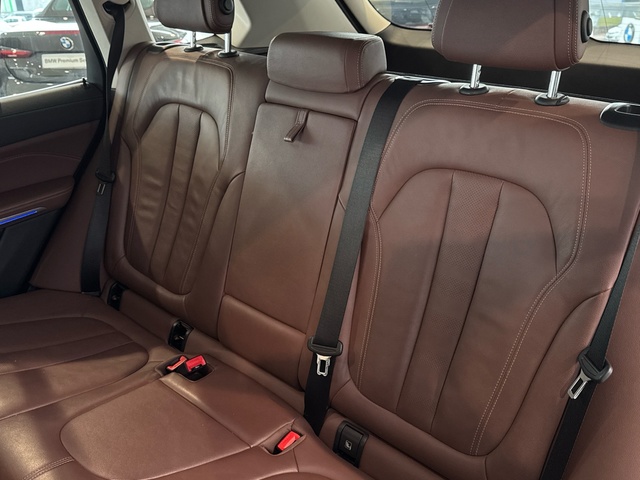 BMW X5 xDrive30d color Marrón. Año 2021. 210KW(286CV). Diésel. En concesionario Motor Gorbea de Álava