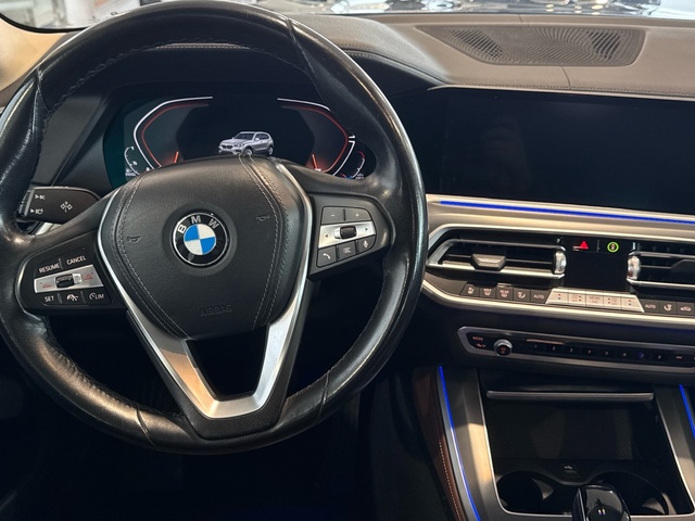 BMW X5 xDrive30d color Marrón. Año 2021. 210KW(286CV). Diésel. En concesionario Motor Gorbea de Álava