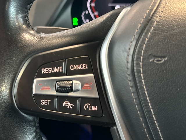 BMW X5 xDrive30d color Marrón. Año 2021. 210KW(286CV). Diésel. En concesionario Motor Gorbea de Álava