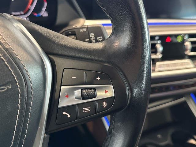 BMW X5 xDrive30d color Marrón. Año 2021. 210KW(286CV). Diésel. En concesionario Motor Gorbea de Álava