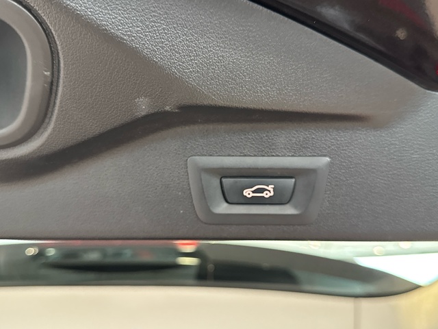 BMW X5 xDrive30d color Marrón. Año 2021. 210KW(286CV). Diésel. En concesionario Motor Gorbea de Álava