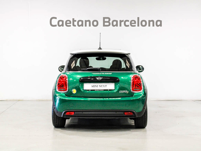 fotoG 4 del MINI MINI Cooper SE 135 kW (184 CV) 184cv Eléctrico del 2021 en Barcelona