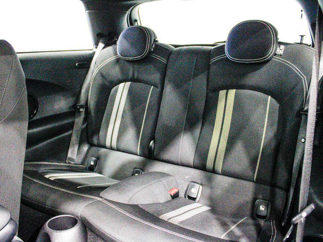 fotoG 8 del MINI MINI Cooper SE 135 kW (184 CV) 184cv Eléctrico del 2021 en Barcelona