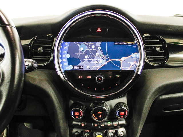 fotoG 13 del MINI MINI Cooper SE 135 kW (184 CV) 184cv Eléctrico del 2021 en Barcelona