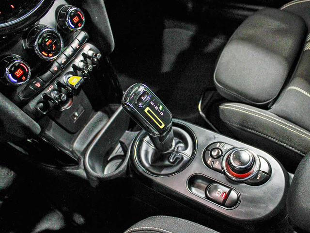 fotoG 14 del MINI MINI Cooper SE 135 kW (184 CV) 184cv Eléctrico del 2021 en Barcelona