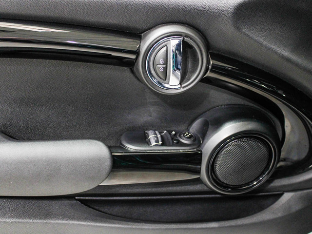 fotoG 15 del MINI MINI Cooper SE 135 kW (184 CV) 184cv Eléctrico del 2021 en Barcelona