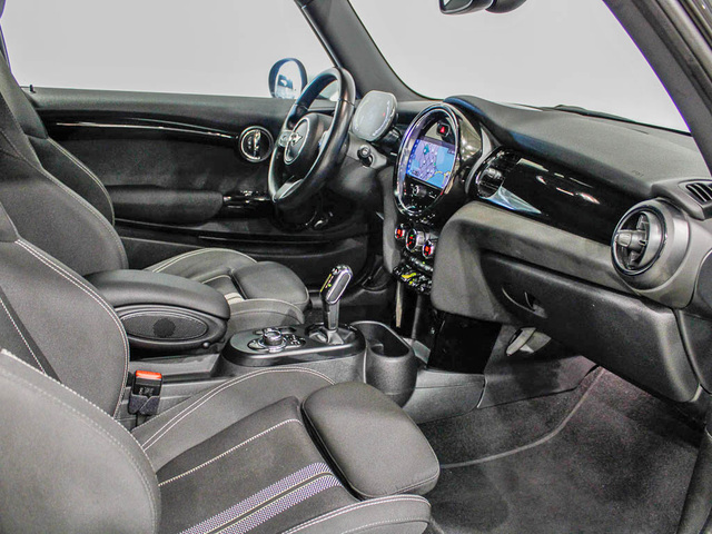 fotoG 16 del MINI MINI Cooper SE 135 kW (184 CV) 184cv Eléctrico del 2021 en Barcelona