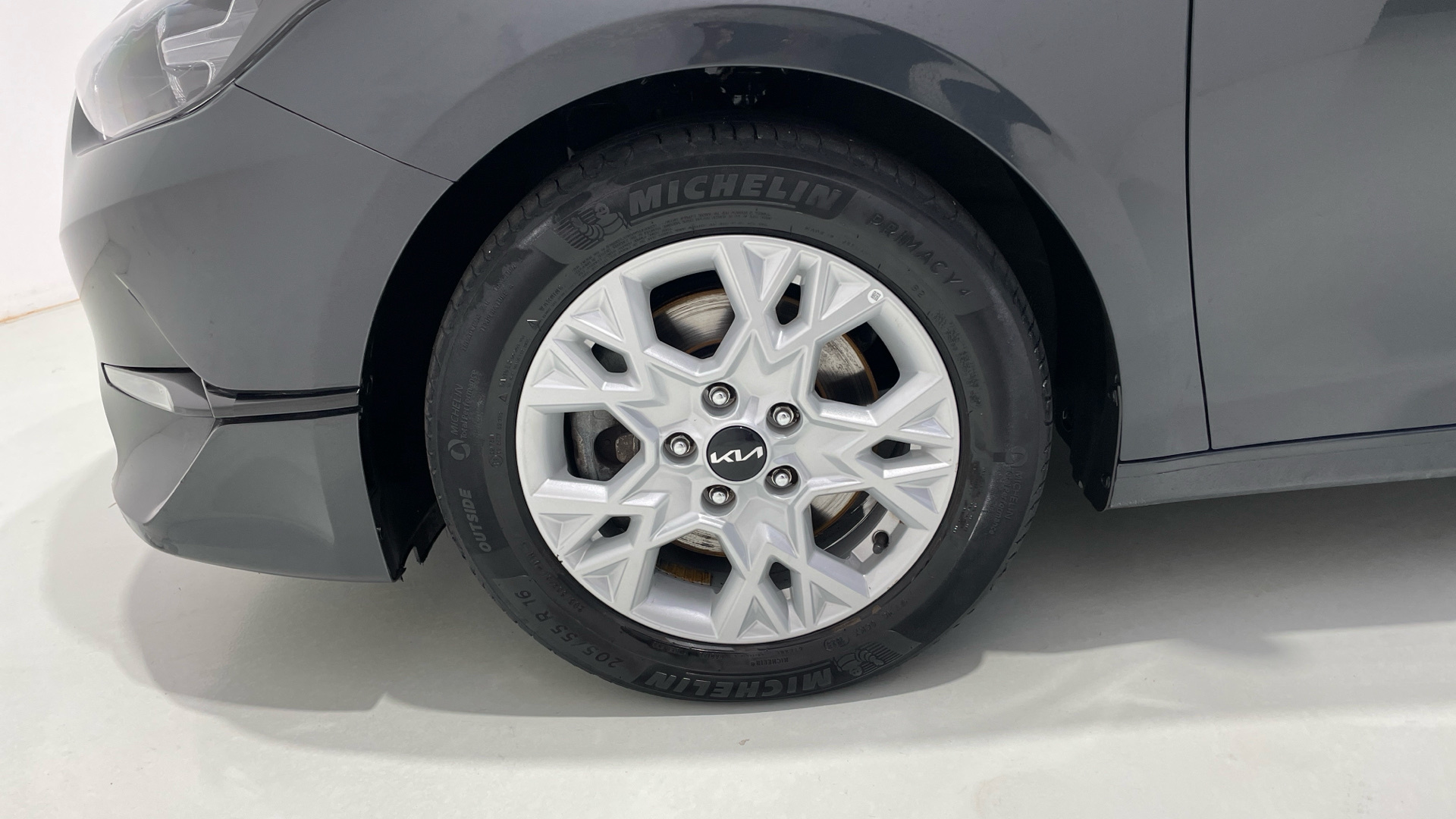 Kia Ceed 1.6 MHEV en Barcelona