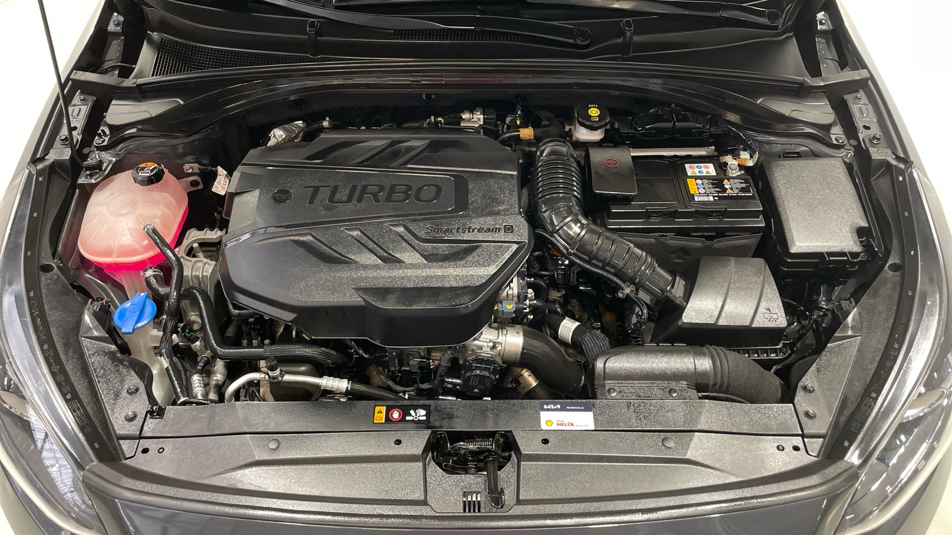 Kia Ceed 1.6 MHEV en Barcelona