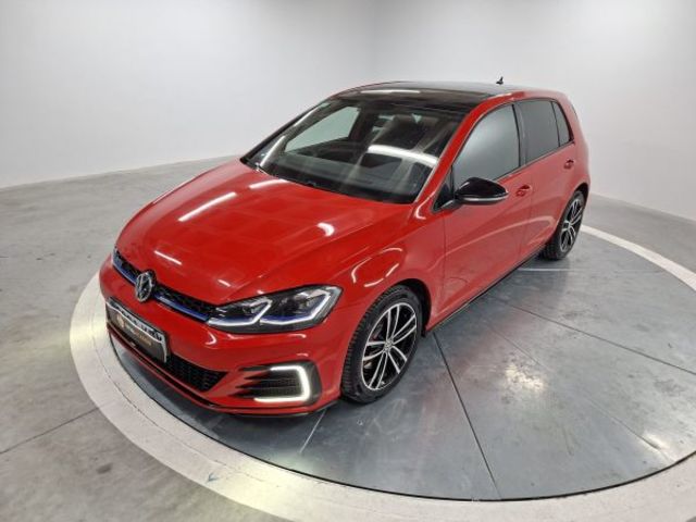 Volkswagen Golf GTE 1.4 TSI 180 kW (245 CV) DSG