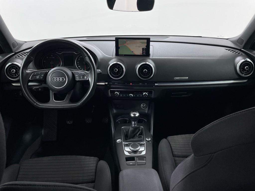 Audi A3 Sportback 30 TDI en Barcelona