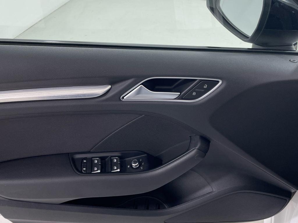 Audi A3 Sportback 30 TDI en Barcelona