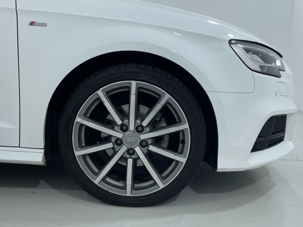 Audi A3 Sportback 30 TDI en Barcelona