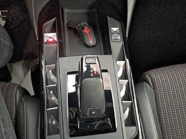 DS DS3 BlueHDi 130 Performance Line Auto 96 kW (131 CV)