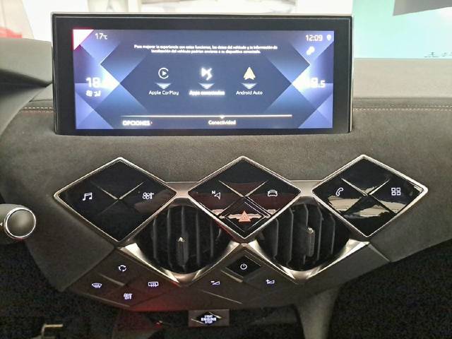 DS DS3 BlueHDi 130 Performance Line Auto 96 kW (131 CV)