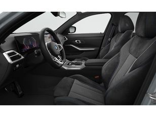 Fotos de BMW Serie 3 330e color Gris. Año 2025. 215KW(292CV). Híbrido Electro/Gasolina. En concesionario San Pablo Motor | Su Eminencia de Sevilla