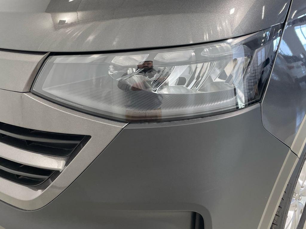 Volkswagen Caravelle 2.0 TDI en Barcelona