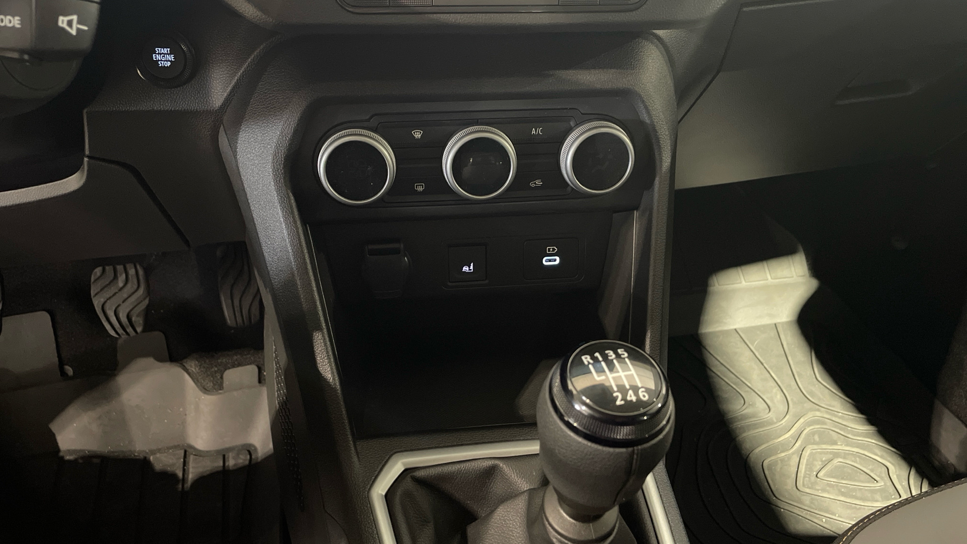 Dacia Sandero ECO-G 100 en Barcelona