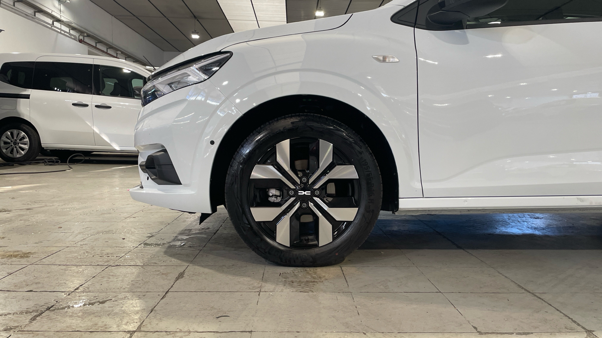 Dacia Sandero ECO-G 100 en Barcelona