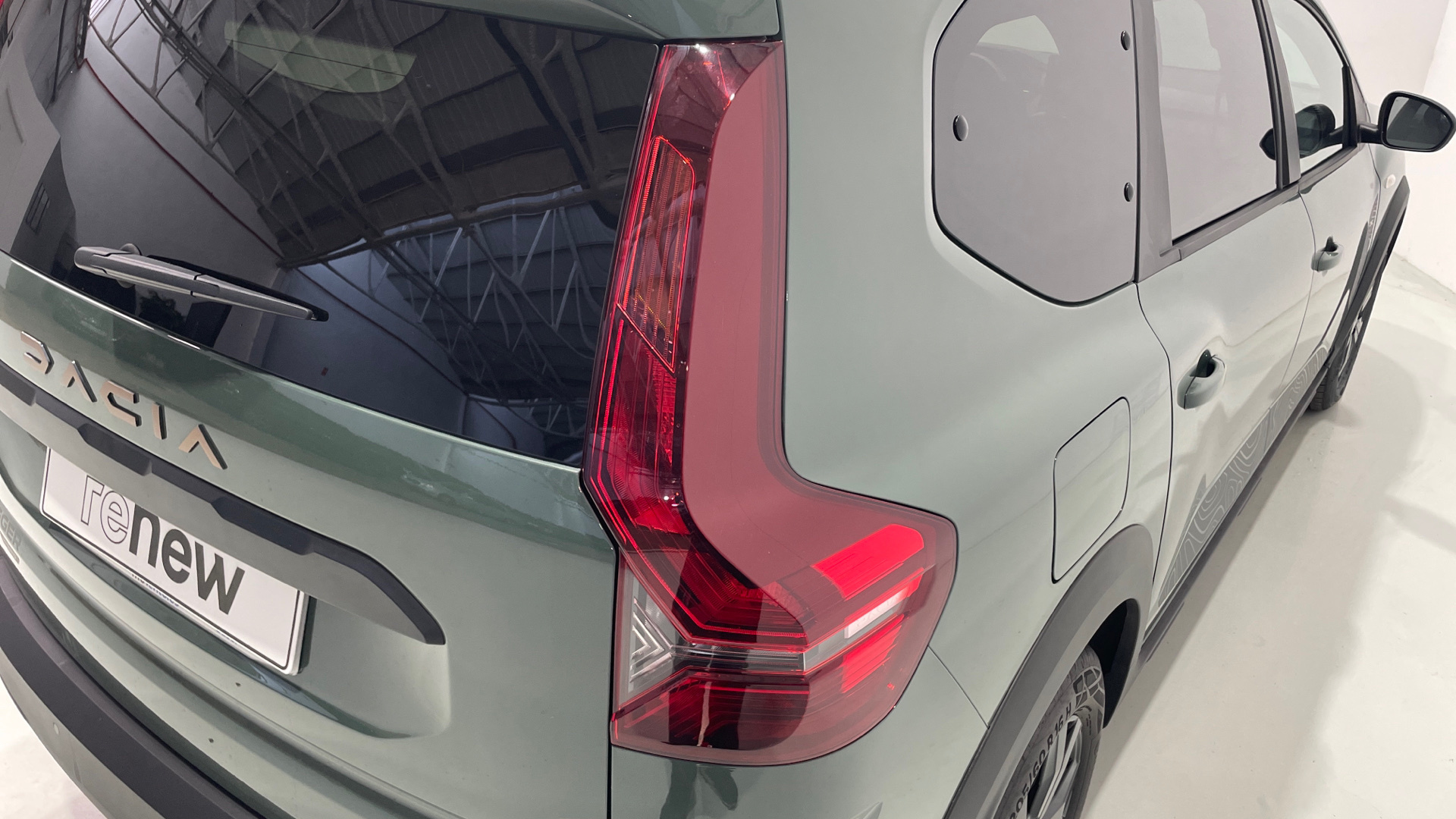 Dacia Jogger Hybrid 140 en Barcelona