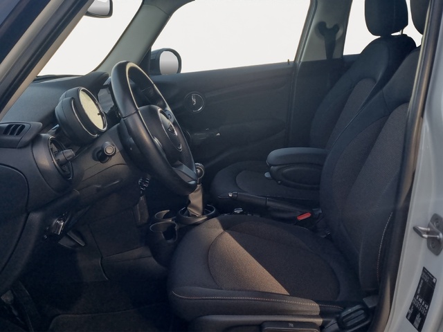 fotoG 16 del MINI MINI Cooper 5 Puertas 100 kW (136 CV) 136cv Gasolina del 2021 en Alicante