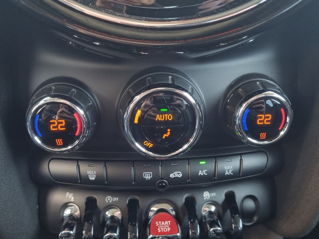 fotoG 20 del MINI MINI Cooper 5 Puertas 100 kW (136 CV) 136cv Gasolina del 2021 en Alicante