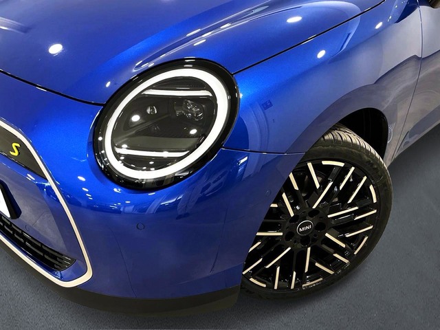 fotoG 5 del MINI MINI Cooper SE 160 kW (218 CV) 218cv Eléctrico del 2024 en Valencia