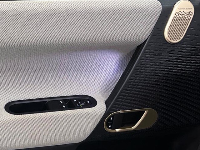 fotoG 11 del MINI MINI Cooper SE 160 kW (218 CV) 218cv Eléctrico del 2024 en Valencia