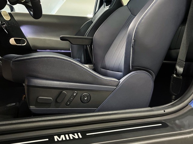 fotoG 22 del MINI MINI Cooper SE 160 kW (218 CV) 218cv Eléctrico del 2024 en Valencia