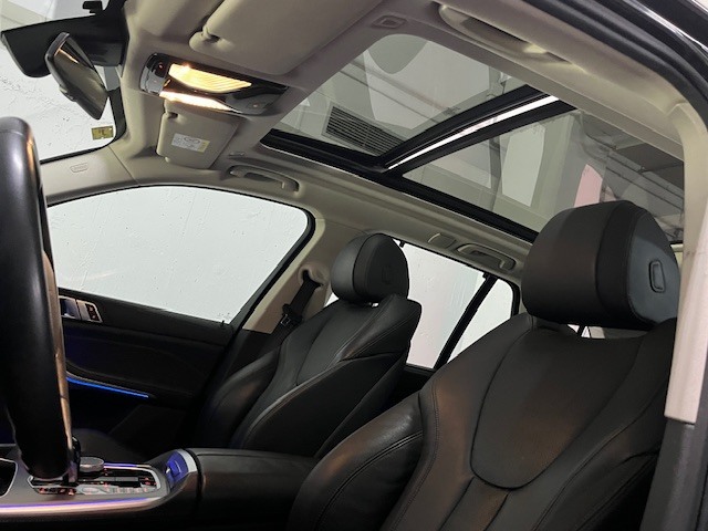 BMW X5 xDrive30d color Gris. Año 2020. 195KW(265CV). Diésel. En concesionario Amiocar S.A. de Coruña