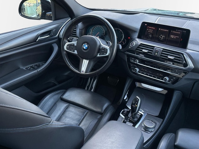 BMW X4 xDrive25d color Negro. Año 2019. 170KW(231CV). Diésel. En concesionario Pruna Motor de Barcelona