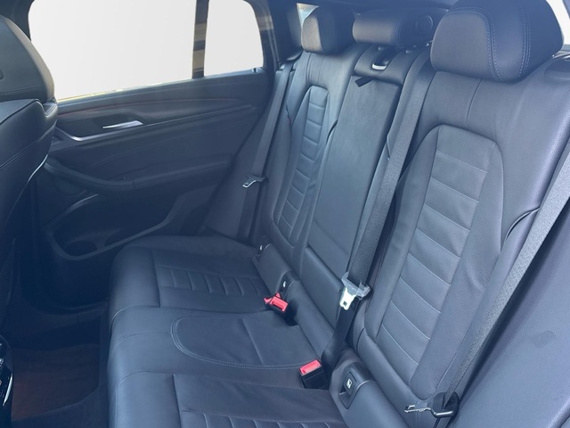 BMW X4 xDrive25d color Negro. Año 2019. 170KW(231CV). Diésel. En concesionario Pruna Motor de Barcelona