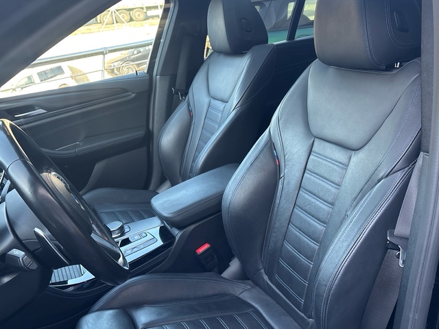 BMW X4 xDrive25d color Negro. Año 2019. 170KW(231CV). Diésel. En concesionario Pruna Motor de Barcelona