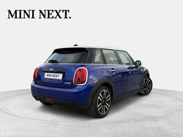 fotoG 3 del MINI MINI 5 Puertas Cooper 100 kW (136 CV) 136cv Gasolina del 2018 en Granada