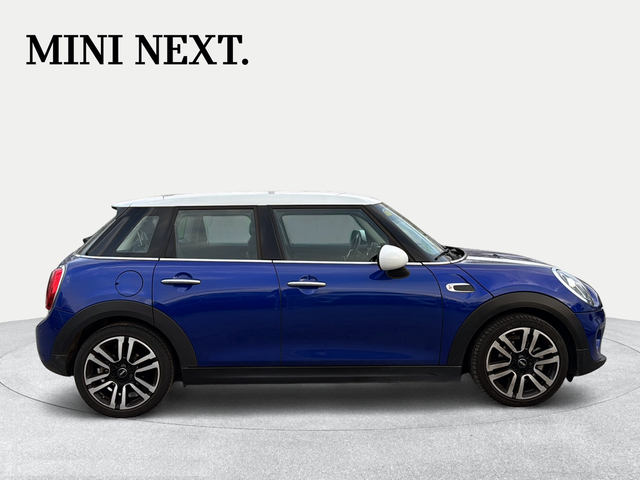 fotoG 10 del MINI MINI 5 Puertas Cooper 100 kW (136 CV) 136cv Gasolina del 2018 en Granada