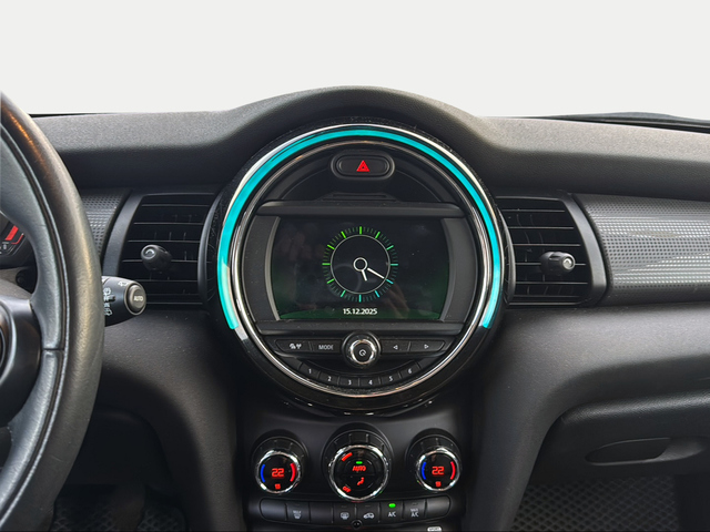 fotoG 14 del MINI MINI 5 Puertas Cooper 100 kW (136 CV) 136cv Gasolina del 2018 en Granada