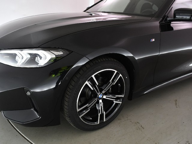 BMW Serie 3 318d color Negro. Año 2025. 110KW(150CV). Diésel. En concesionario BYmyCAR Madrid - Algete de Madrid