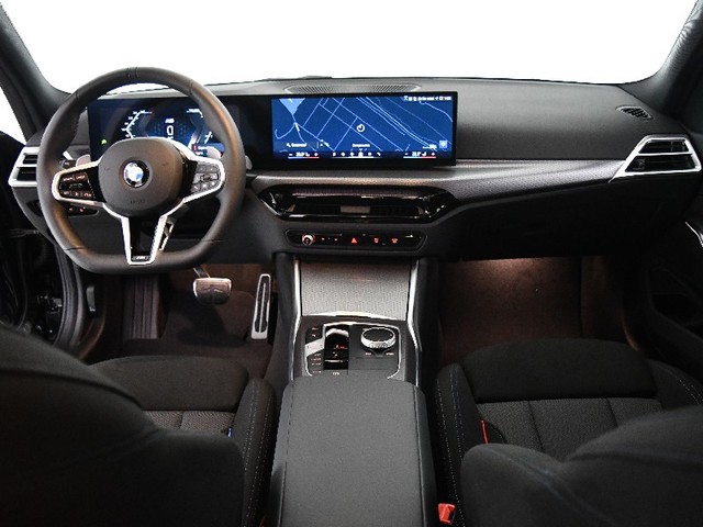 BMW Serie 3 318d color Negro. Año 2025. 110KW(150CV). Diésel. En concesionario BYmyCAR Madrid - Algete de Madrid