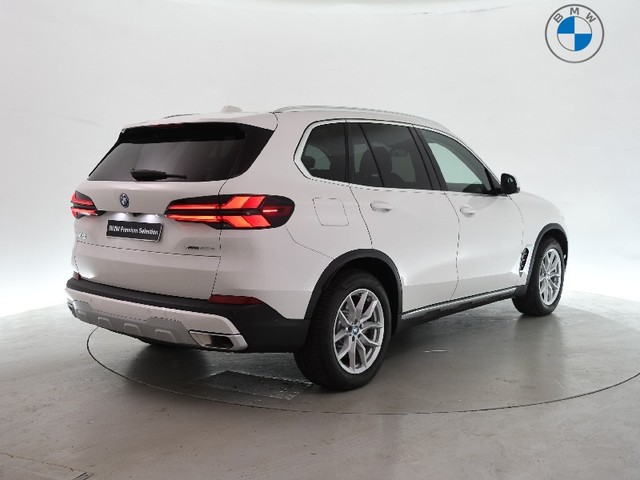 BMW X5 xDrive50e color Blanco. Año 2025. 360KW(489CV). Híbrido Electro/Gasolina. En concesionario BYmyCAR Madrid - Algete de Madrid