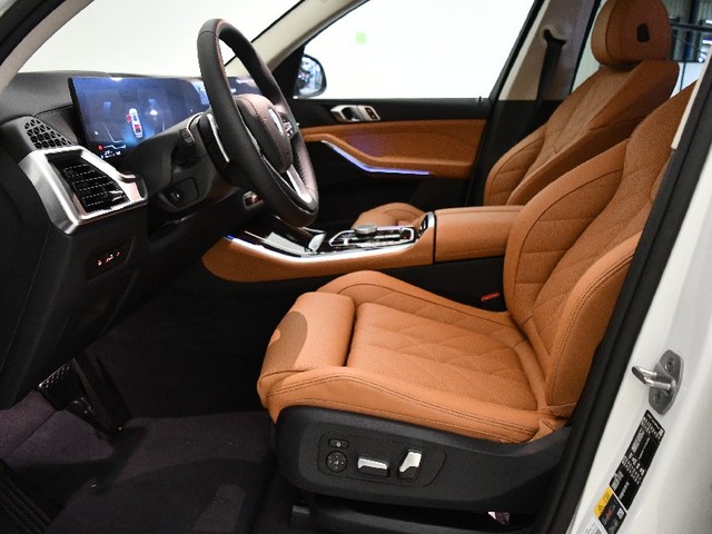 BMW X5 xDrive50e color Blanco. Año 2025. 360KW(489CV). Híbrido Electro/Gasolina. En concesionario BYmyCAR Madrid - Algete de Madrid