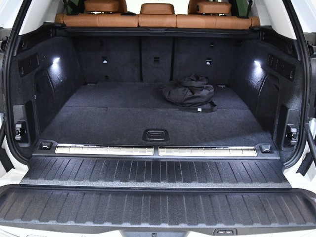 BMW X5 xDrive50e color Blanco. Año 2025. 360KW(489CV). Híbrido Electro/Gasolina. En concesionario BYmyCAR Madrid - Algete de Madrid