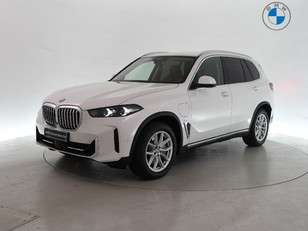 Fotos de BMW X5 xDrive50e color Blanco. Año 2025. 360KW(489CV). Híbrido Electro/Gasolina. En concesionario BYmyCAR Madrid - Algete de Madrid